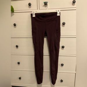 Lululemon Maroon Leggings/Yoga Pants Size 4